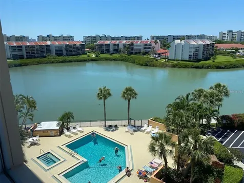 7400 Sun Island Drive S South Pasadena FL 33707