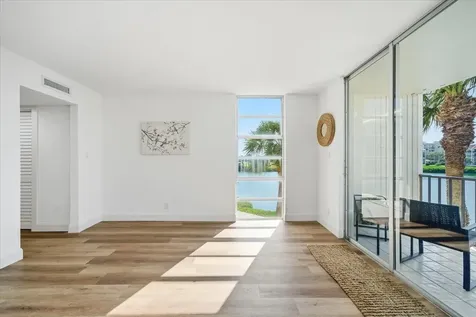 7400 Sun Island Drive S South Pasadena FL 33707