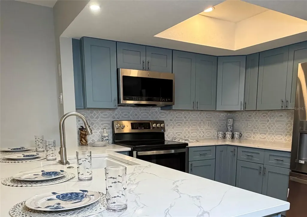 7550 Sunshine Skyway Lane S St Petersburg FL 33711