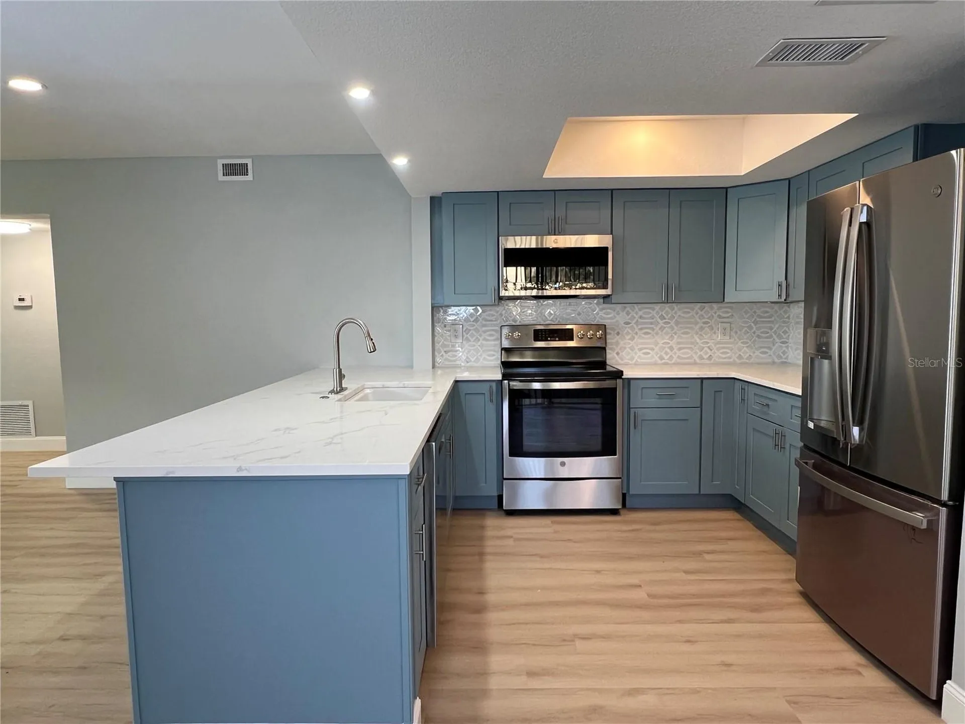 7550 Sunshine Skyway Lane S St Petersburg FL 33711