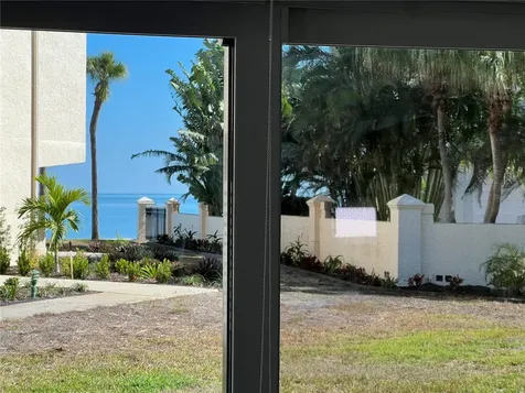7550 Sunshine Skyway Lane S St Petersburg FL 33711