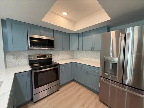 7550 Sunshine Skyway Lane S St Petersburg FL 33711