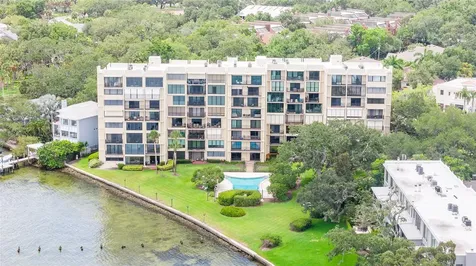 5020 Bayshore Boulevard Tampa FL 33611