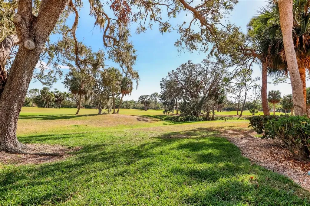 3629 Longmeadow Sarasota FL 34235