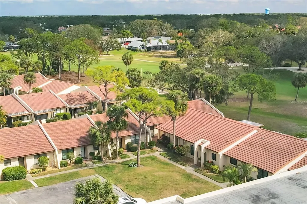 3629 Longmeadow Sarasota FL 34235