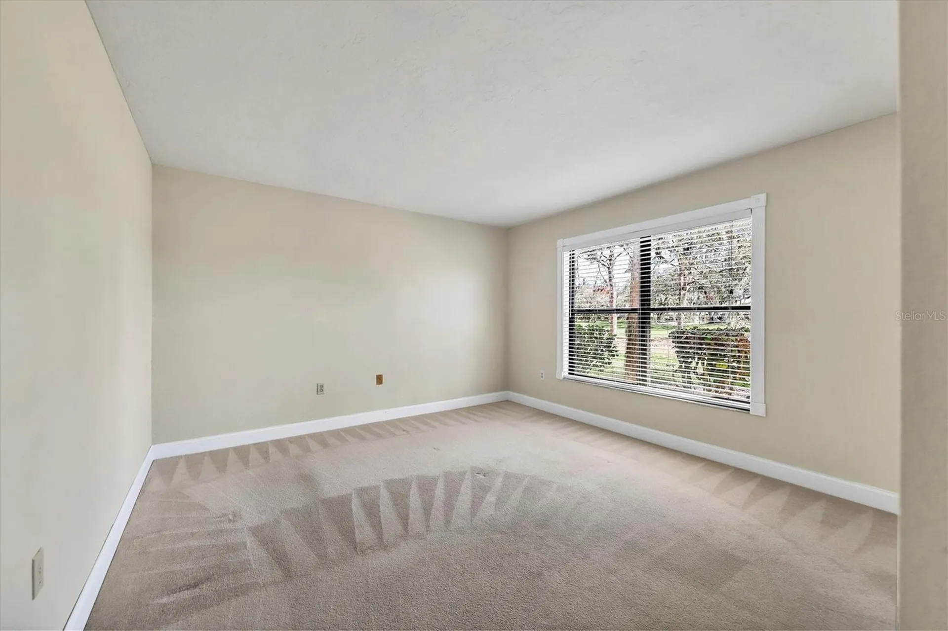 3629 Longmeadow Sarasota FL 34235