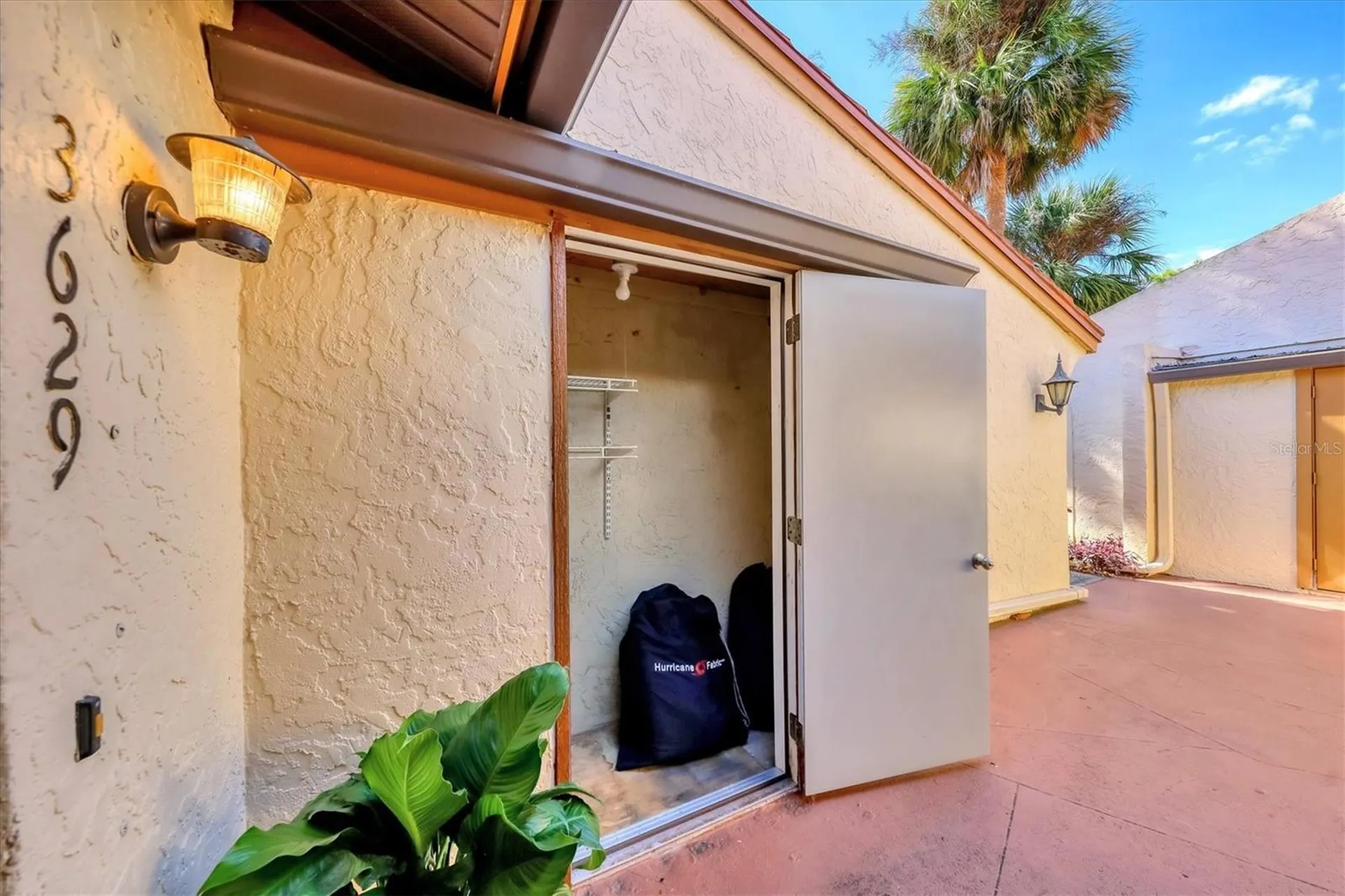 3629 Longmeadow Sarasota FL 34235