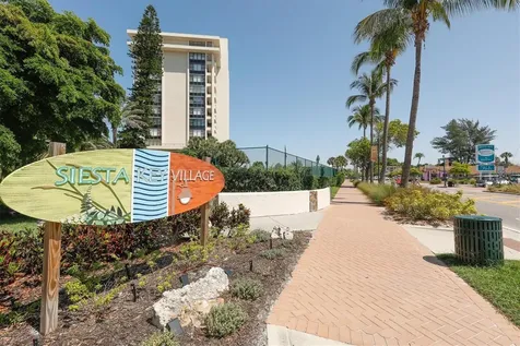 3629 Longmeadow Sarasota FL 34235