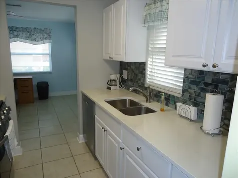 10034 64th Avenue N St Petersburg FL 33708