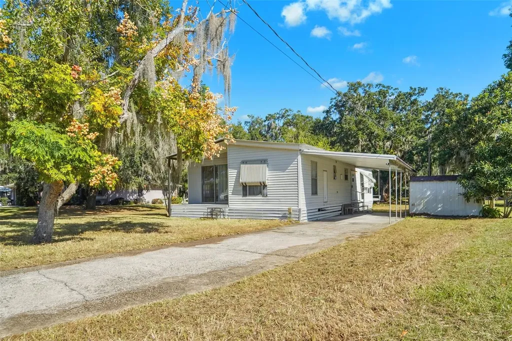 19 Mary Bell Landing Road Sebring FL 33876