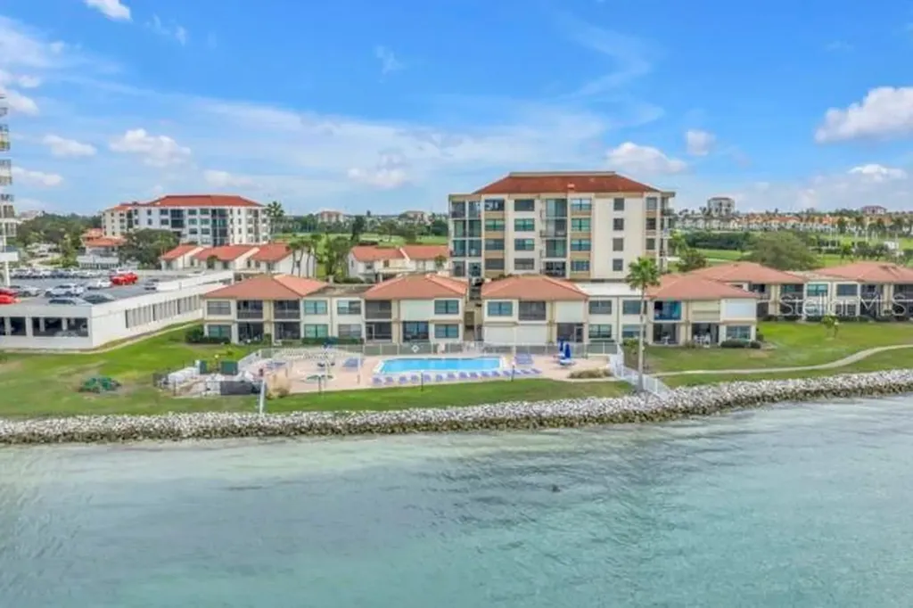 6279 Sun Boulevard St Petersburg FL 33715