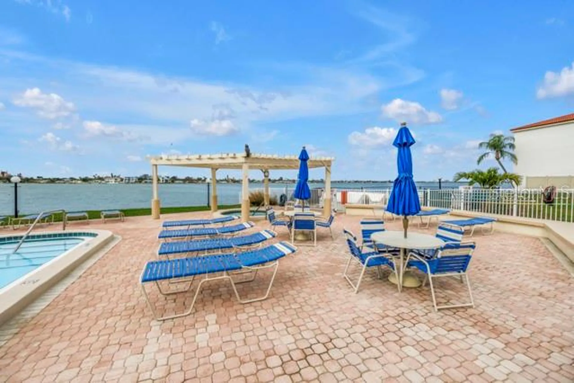 6279 Sun Boulevard St Petersburg FL 33715