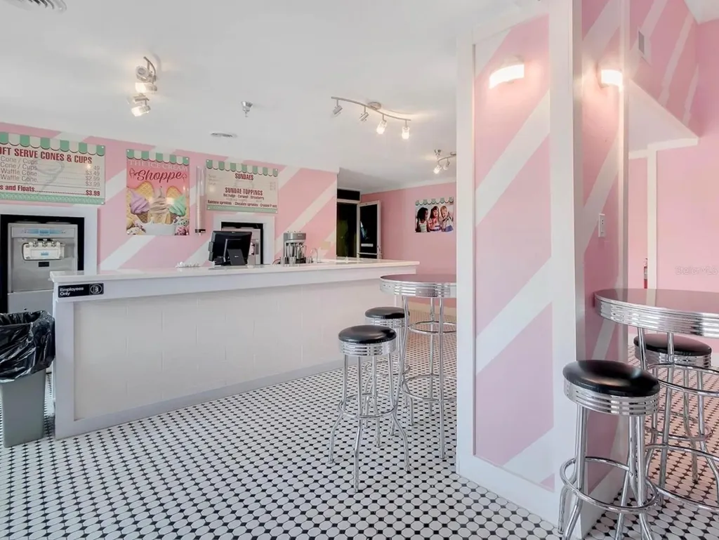 487 La Mirage Street Davenport FL 33897