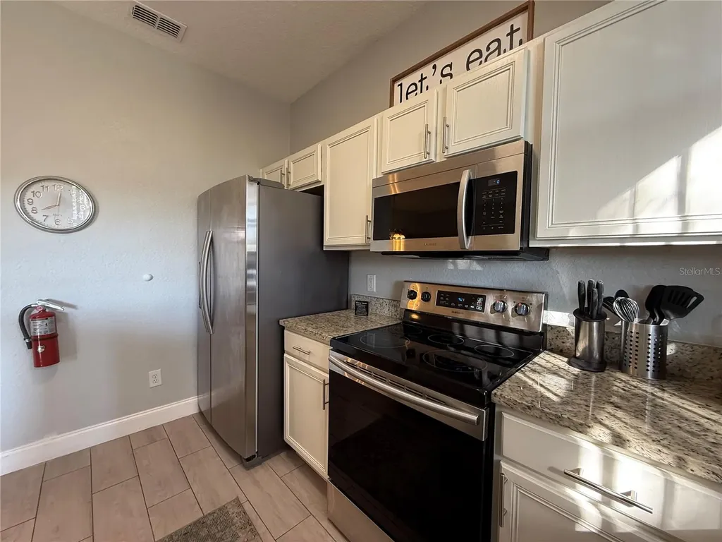 487 La Mirage Street Davenport FL 33897