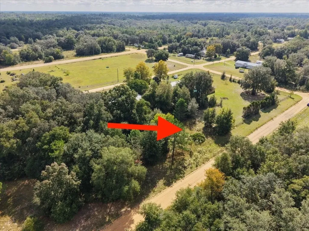 208 N Helmers Avenue Interlachen FL 32148