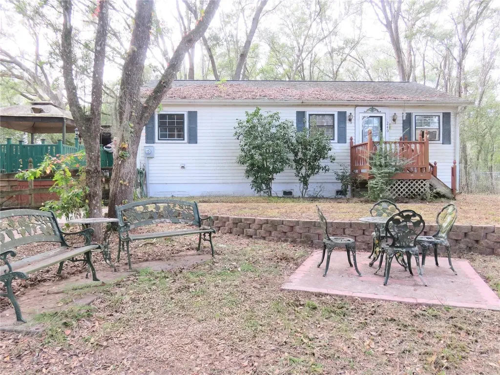 240 SE 165th Court Road Silver Springs FL 34488
