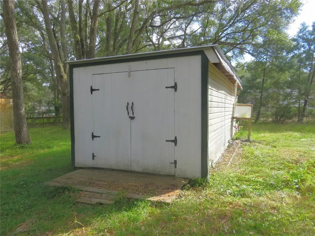 240 SE 165th Court Road Silver Springs FL 34488