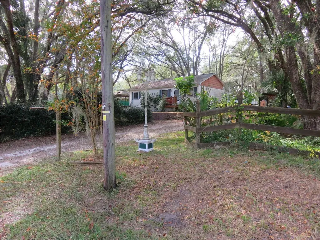 240 SE 165th Court Road Silver Springs FL 34488