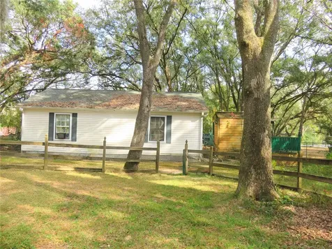 240 SE 165th Court Road Silver Springs FL 34488