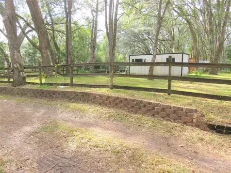 240 SE 165th Court Road Silver Springs FL 34488