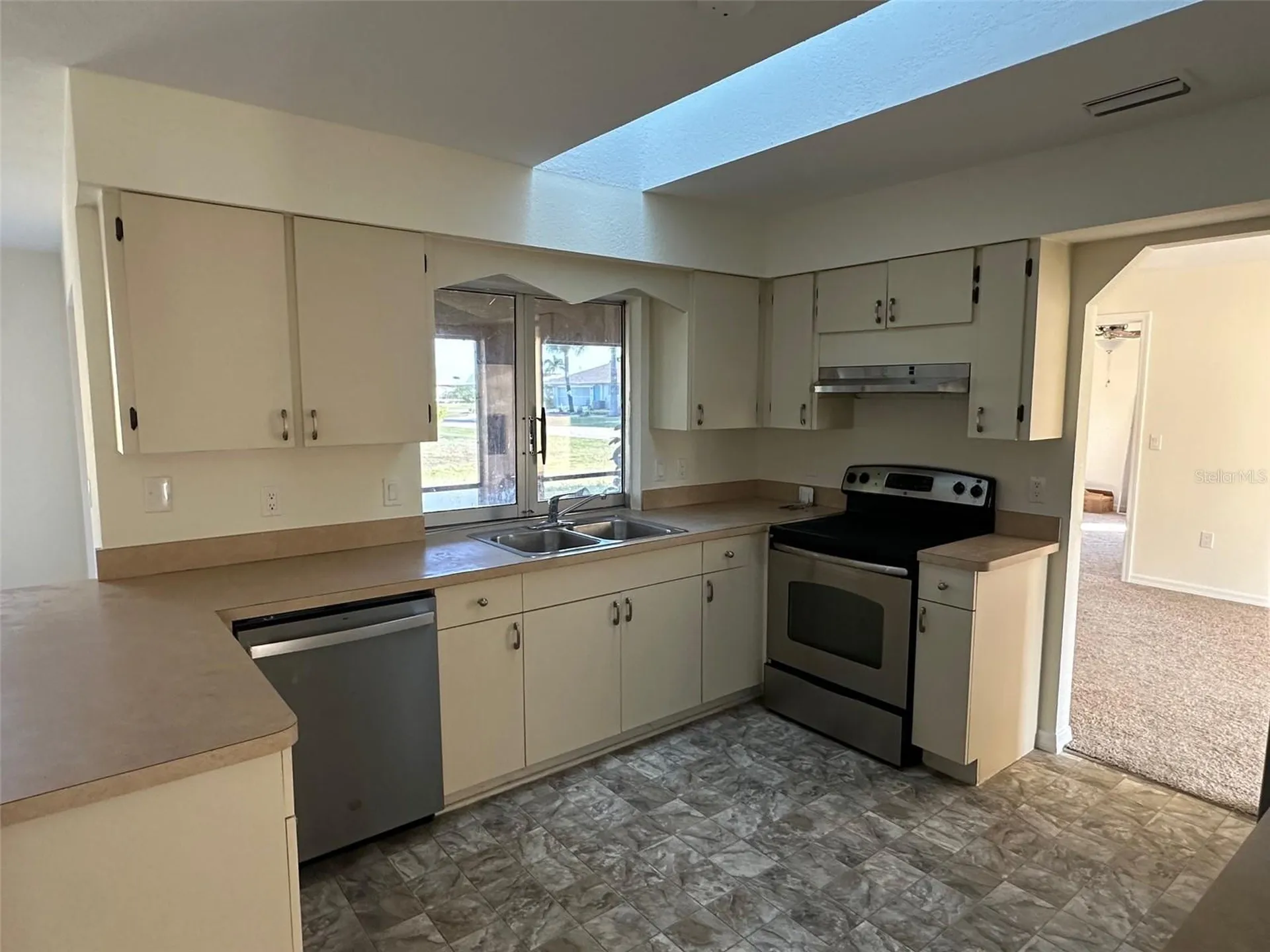 1190 Capricorn Boulevard Punta Gorda FL 33983