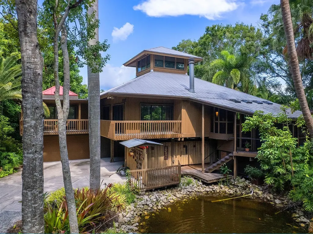2613 Temple Street Sarasota FL 34239