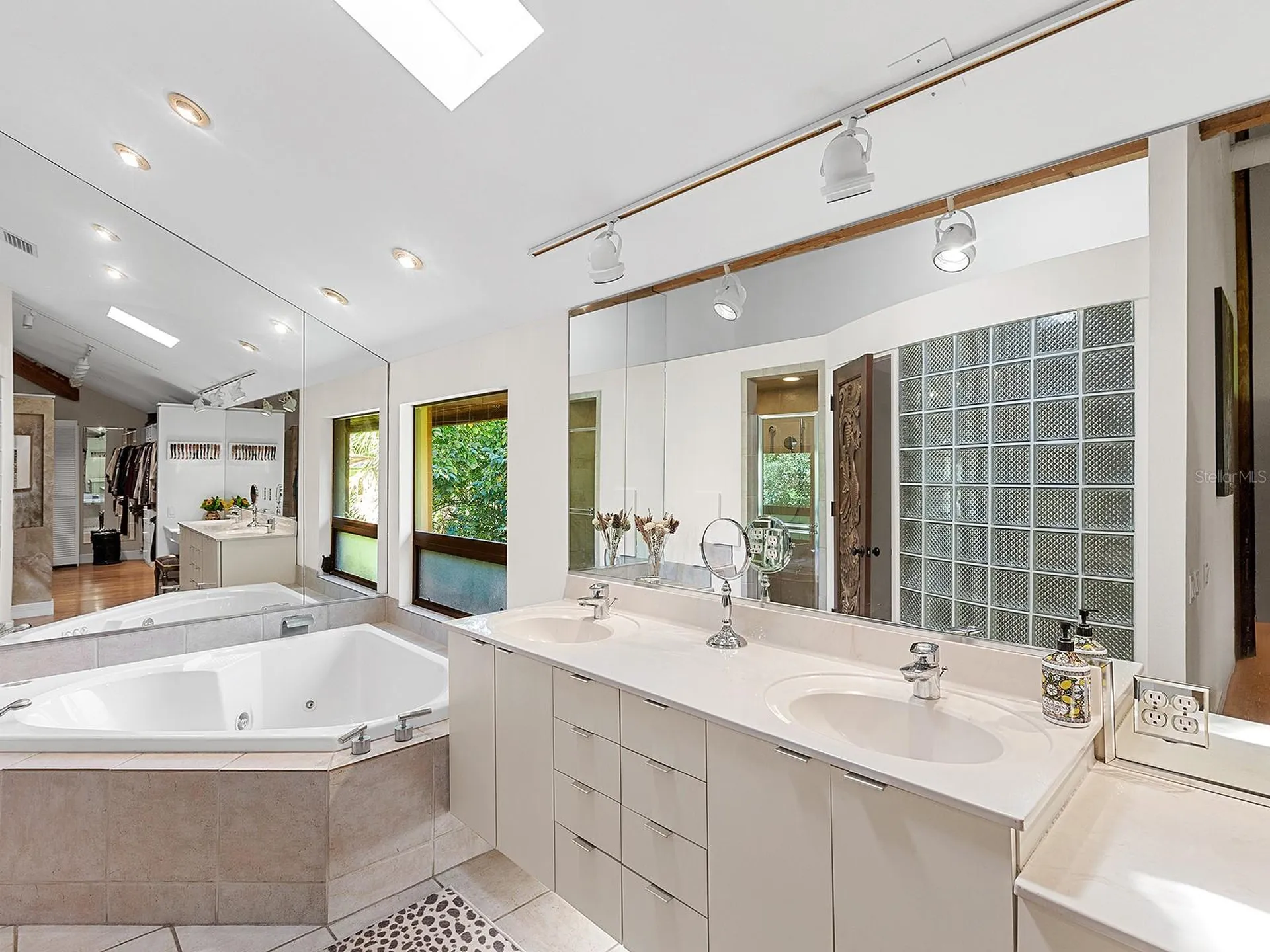 2613 Temple Street Sarasota FL 34239