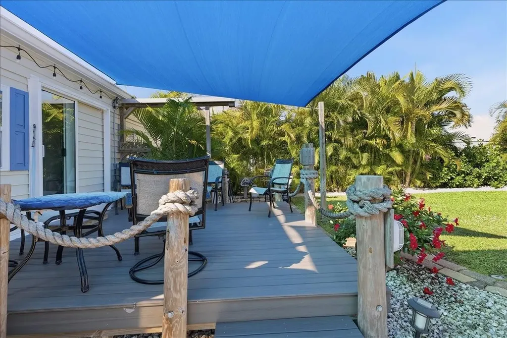 1475 Flamingo Drive Englewood FL 34224