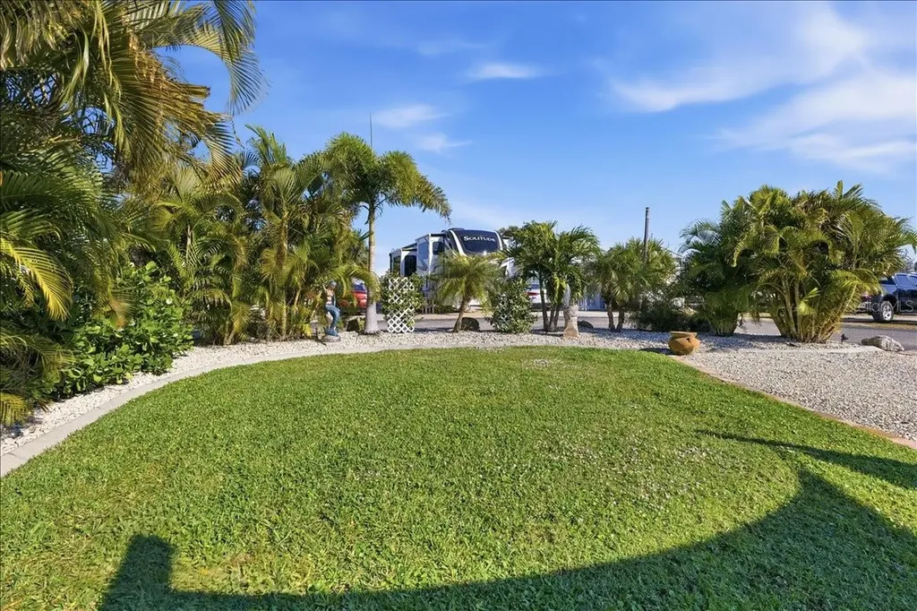 1475 Flamingo Drive Englewood FL 34224