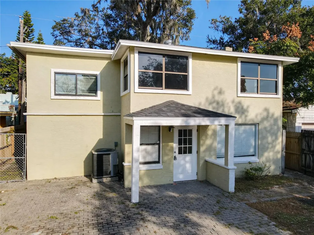 941 Hartford Avenue Daytona Beach FL 32117