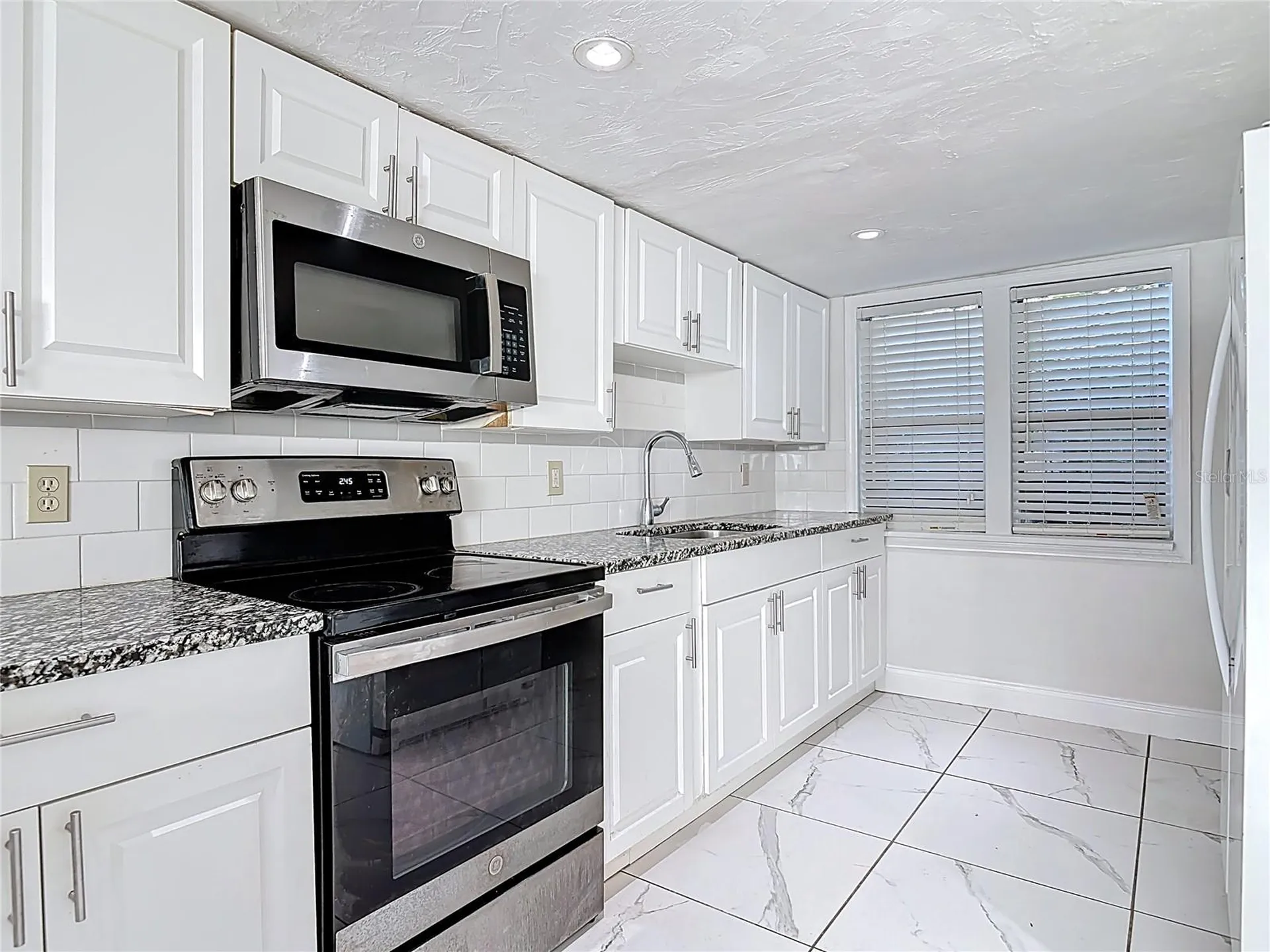 941 Hartford Avenue Daytona Beach FL 32117