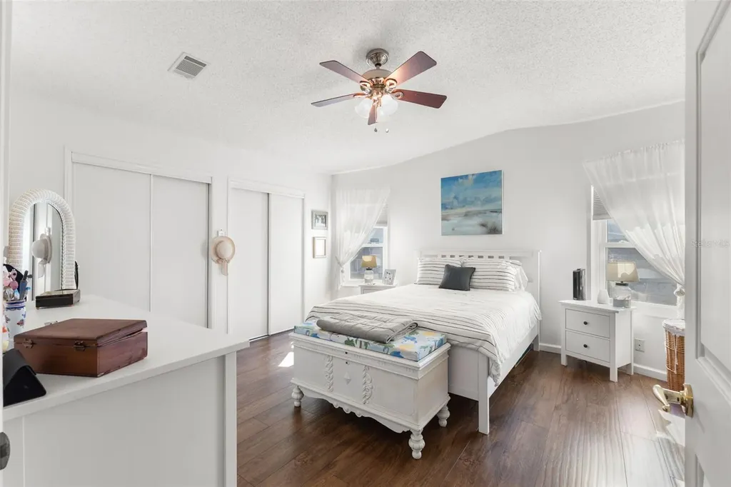624 Mount Piney Avenue NE St Petersburg FL 33702