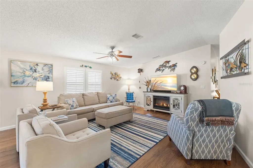 624 Mount Piney Avenue NE St Petersburg FL 33702