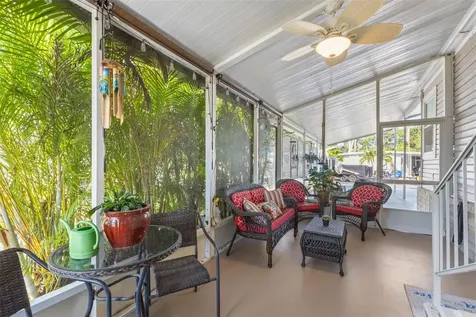 624 Mount Piney Avenue NE St Petersburg FL 33702