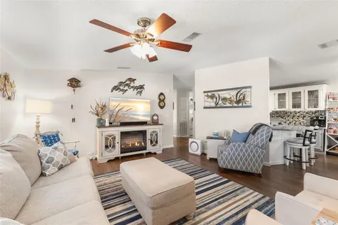 624 Mount Piney Avenue NE St Petersburg FL 33702