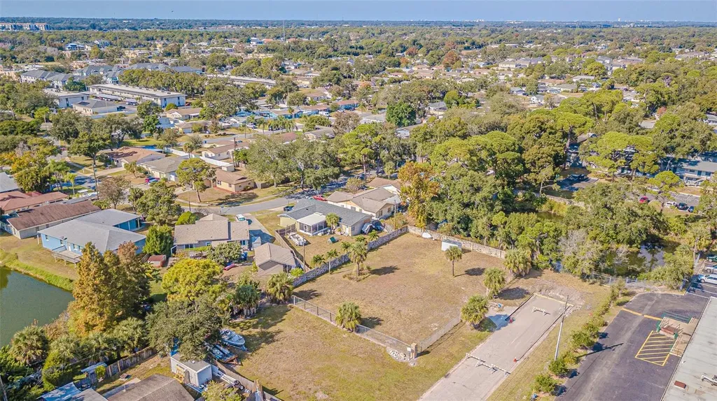 7598 90th Street Seminole FL 33777