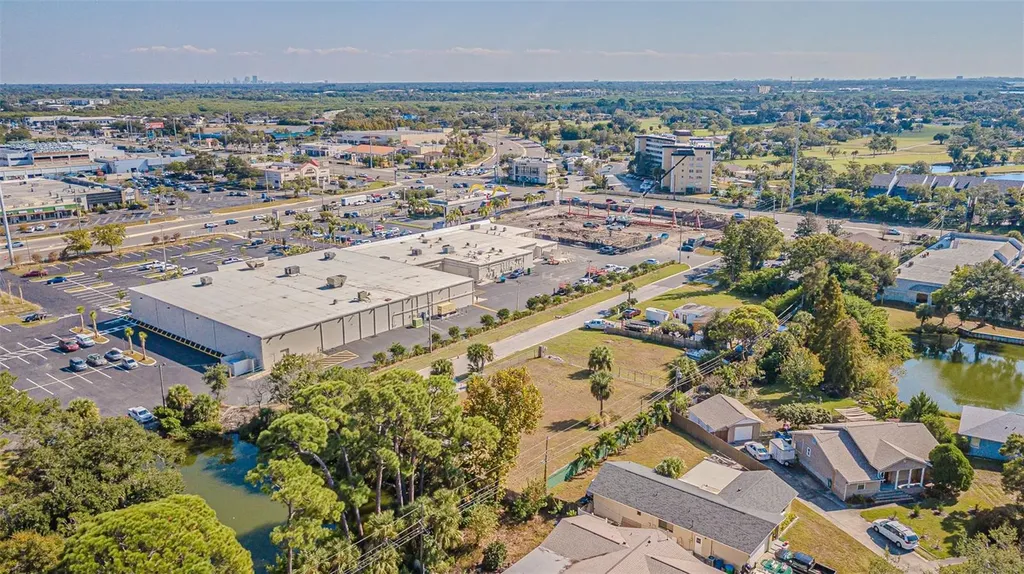 7598 90th Street Seminole FL 33777