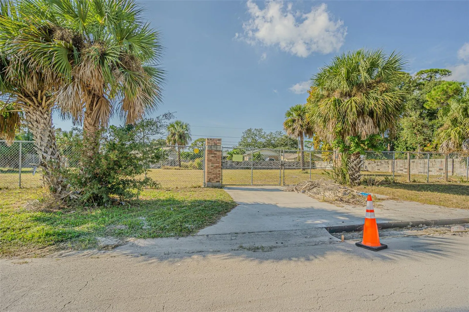 7598 90th Street Seminole FL 33777