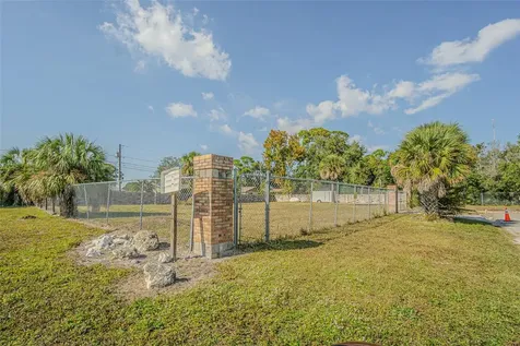 7598 90th Street Seminole FL 33777