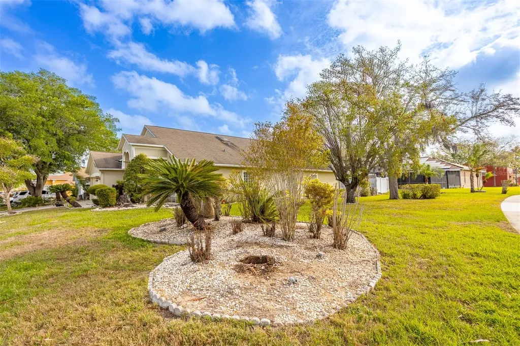 1734 Powder Ridge Drive Valrico FL 33594