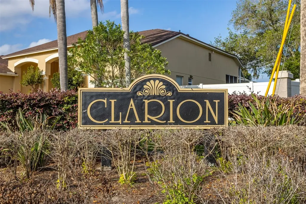 1734 Powder Ridge Drive Valrico FL 33594