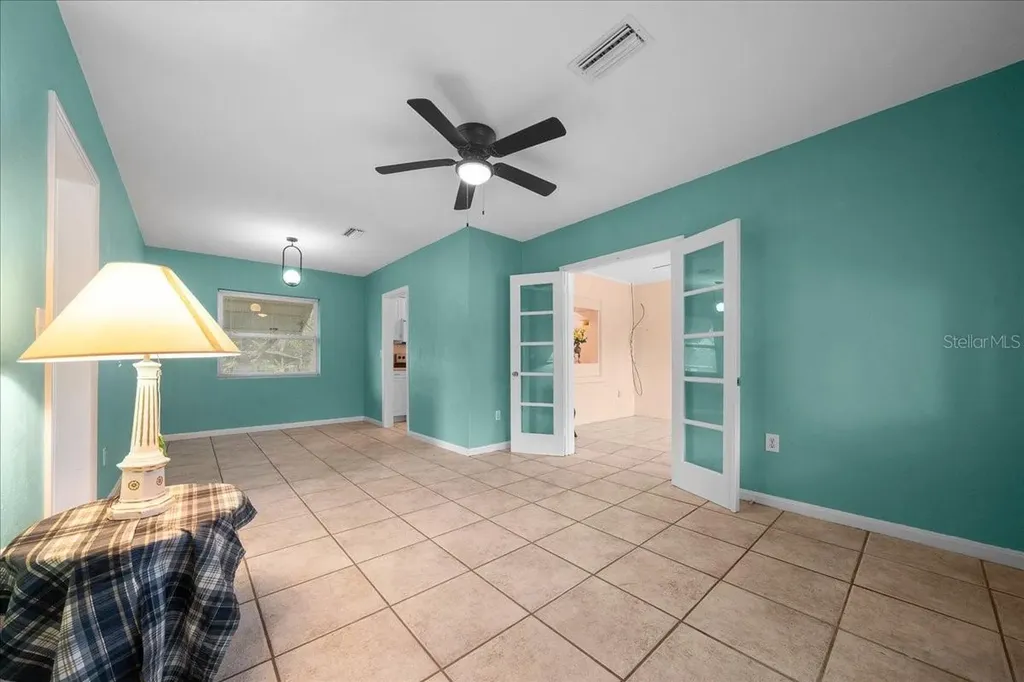 2810 SE Lake Weir Avenue Ocala FL 34471