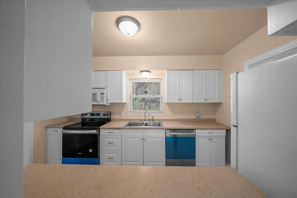 2810 SE Lake Weir Avenue Ocala FL 34471