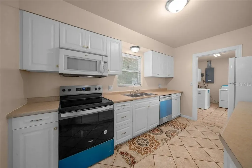 2810 SE Lake Weir Avenue Ocala FL 34471