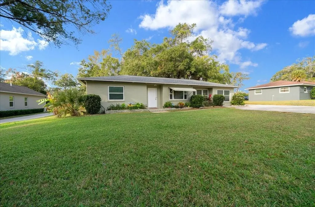 2810 SE Lake Weir Avenue Ocala FL 34471