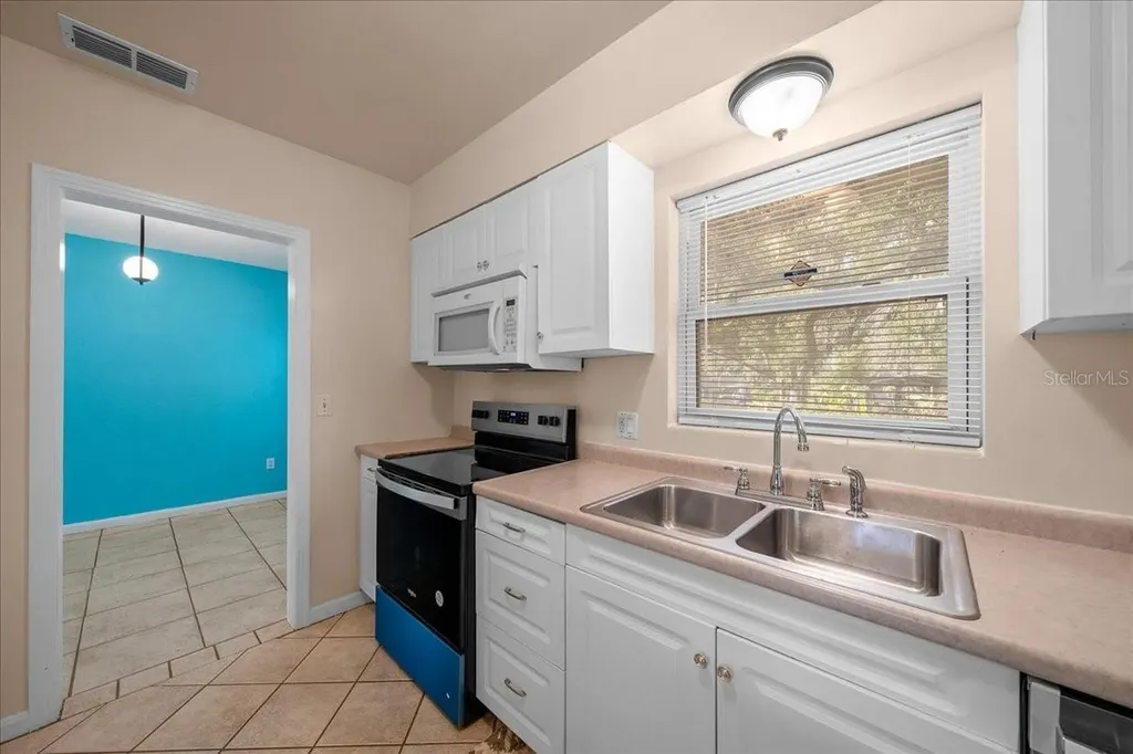 2810 SE Lake Weir Avenue Ocala FL 34471