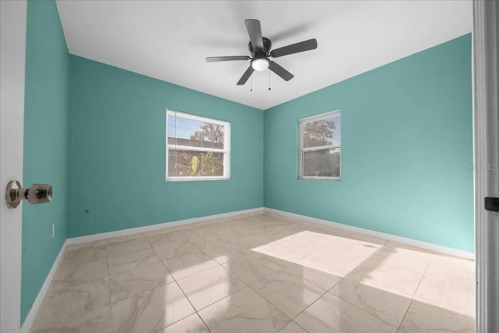 2810 SE Lake Weir Avenue Ocala FL 34471