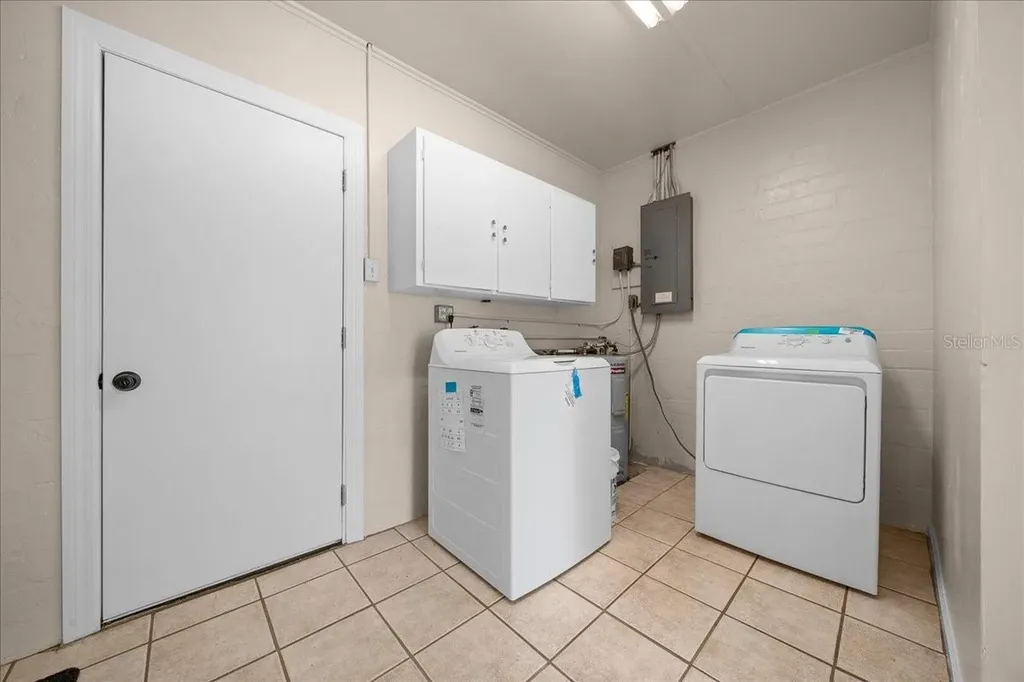 2810 SE Lake Weir Avenue Ocala FL 34471