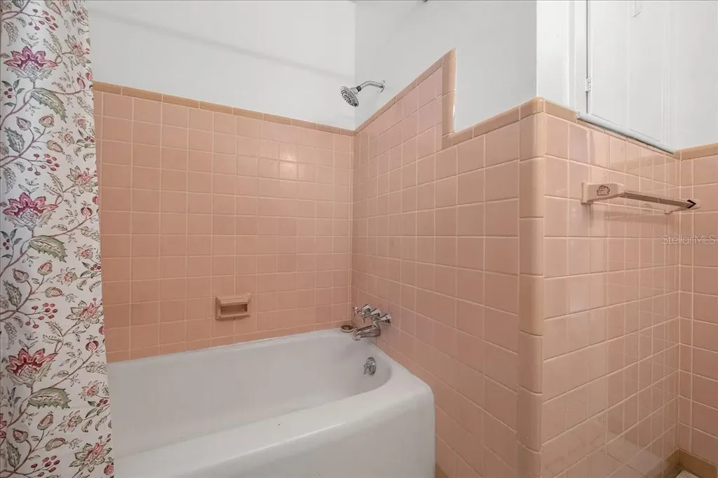 2810 SE Lake Weir Avenue Ocala FL 34471
