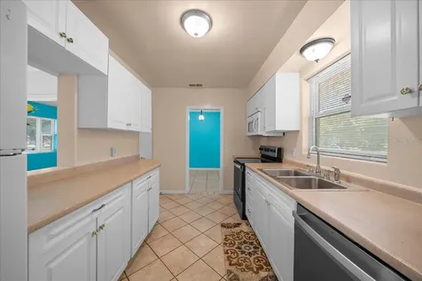 2810 SE Lake Weir Avenue Ocala FL 34471